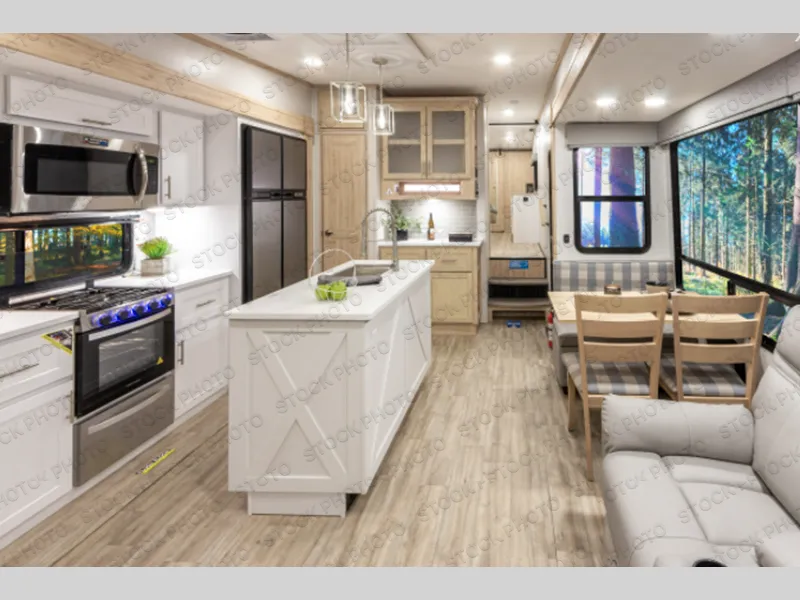 2022 Alliance RV Avenue 32RLS - Photo 3