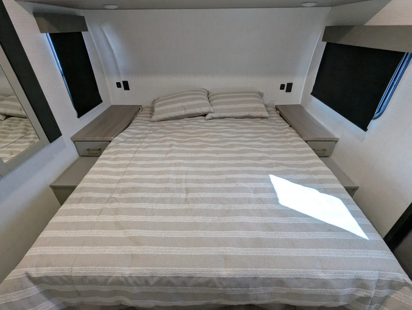 2026 Forest River Stealth 2600 — Photo 6