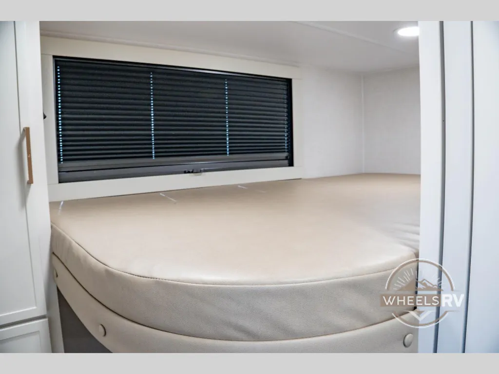 2027 Brinkley Model I 294, Photos photo 19