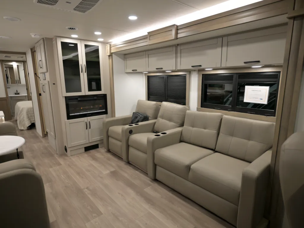 2027 Entegra Coach Vision XL 36C, Photos photo 18