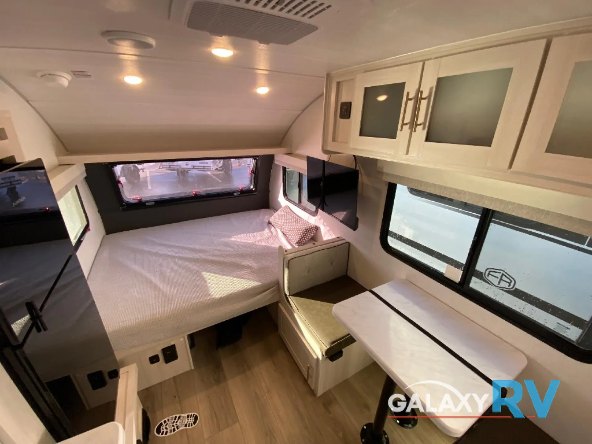 2026 Forest River R-Pod 180 — Photo 5