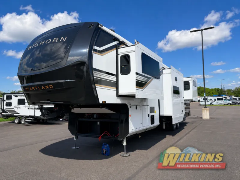 2027 Heartland Bighorn 39FL - Photo 4