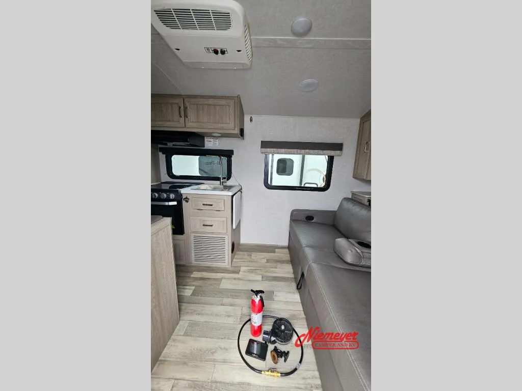 2022 Forest River RV Flagstaff E-Pro 19FD - Photo 4