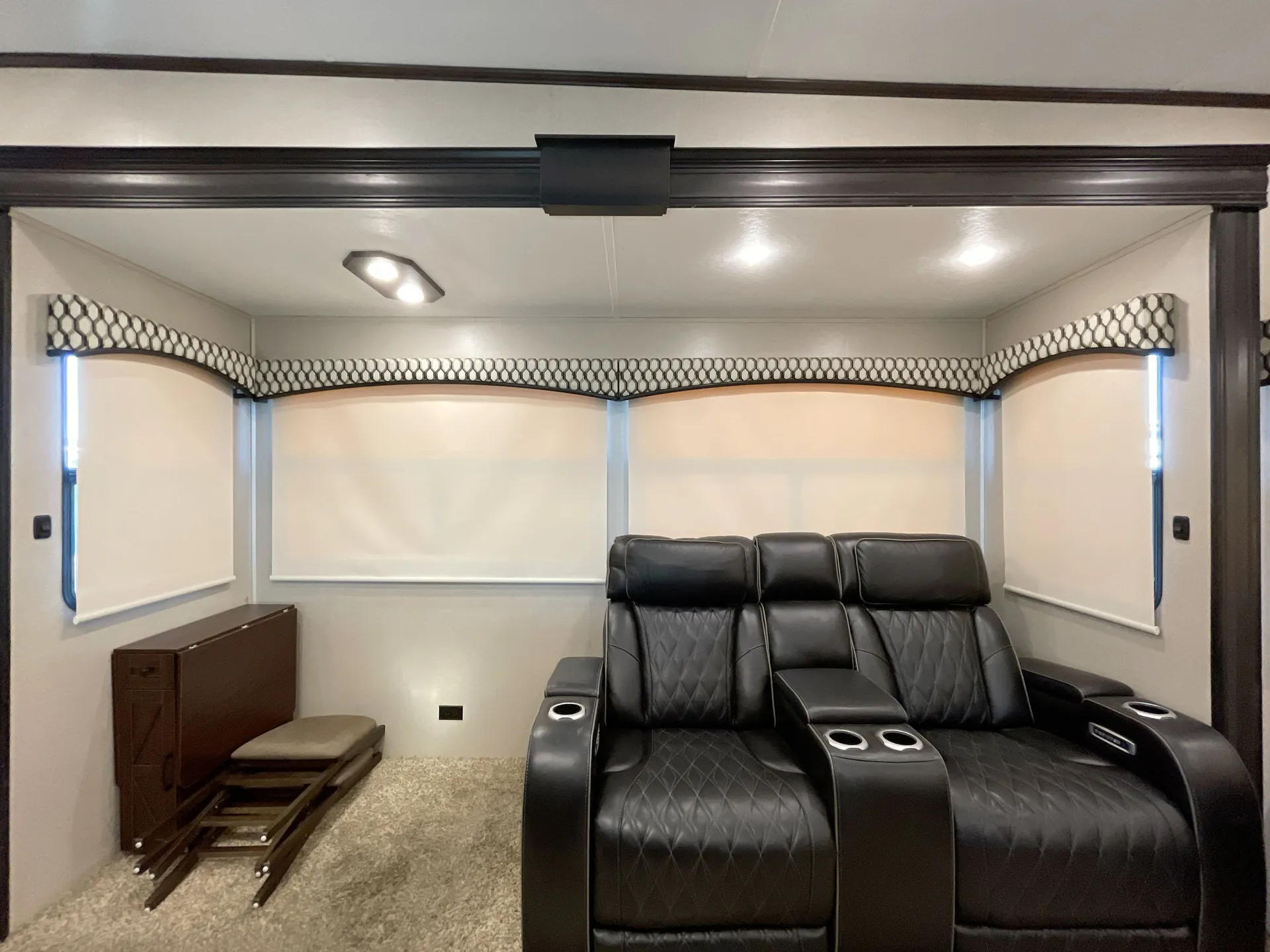 2021 Coachmen Brookstone 310 RL — living area main
