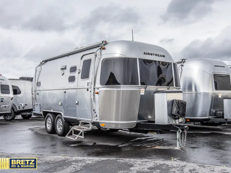 2018 Airstream Flying Cloud 23FB - Photo 2