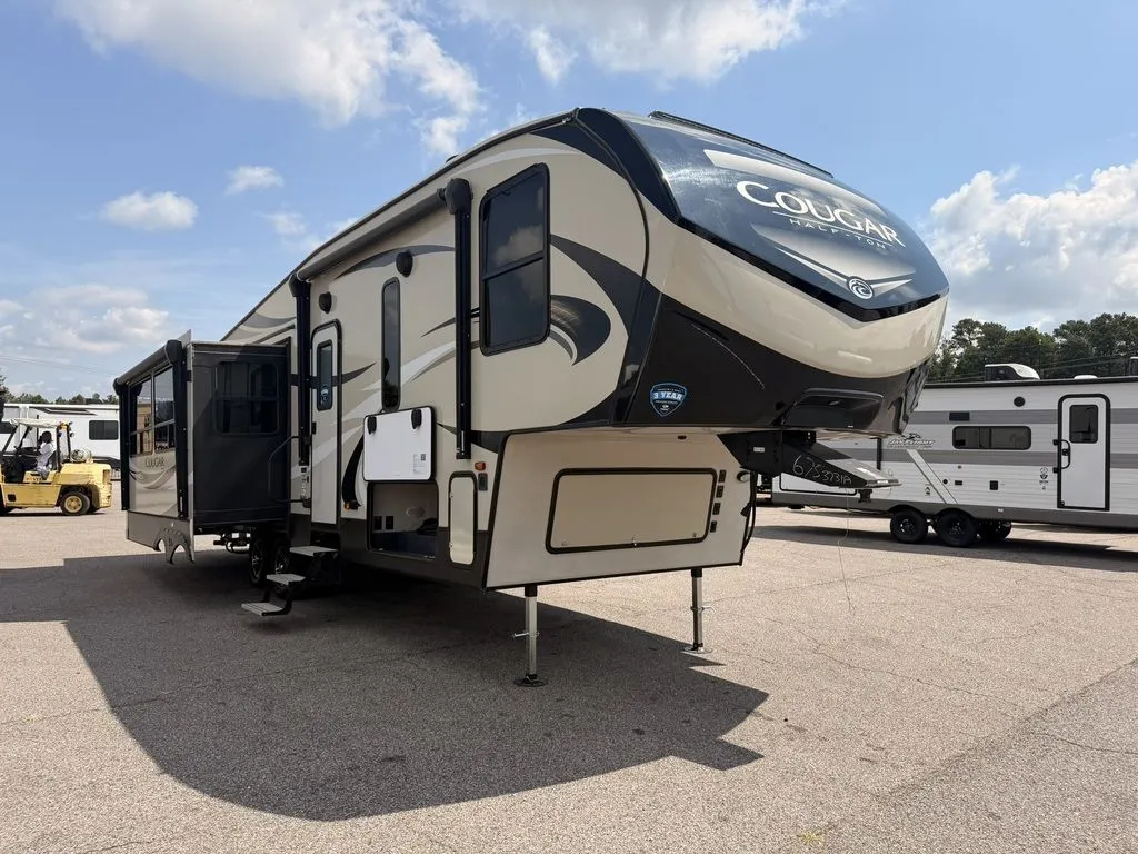 2024 Keystone Cougar 260MLE - Photo 3