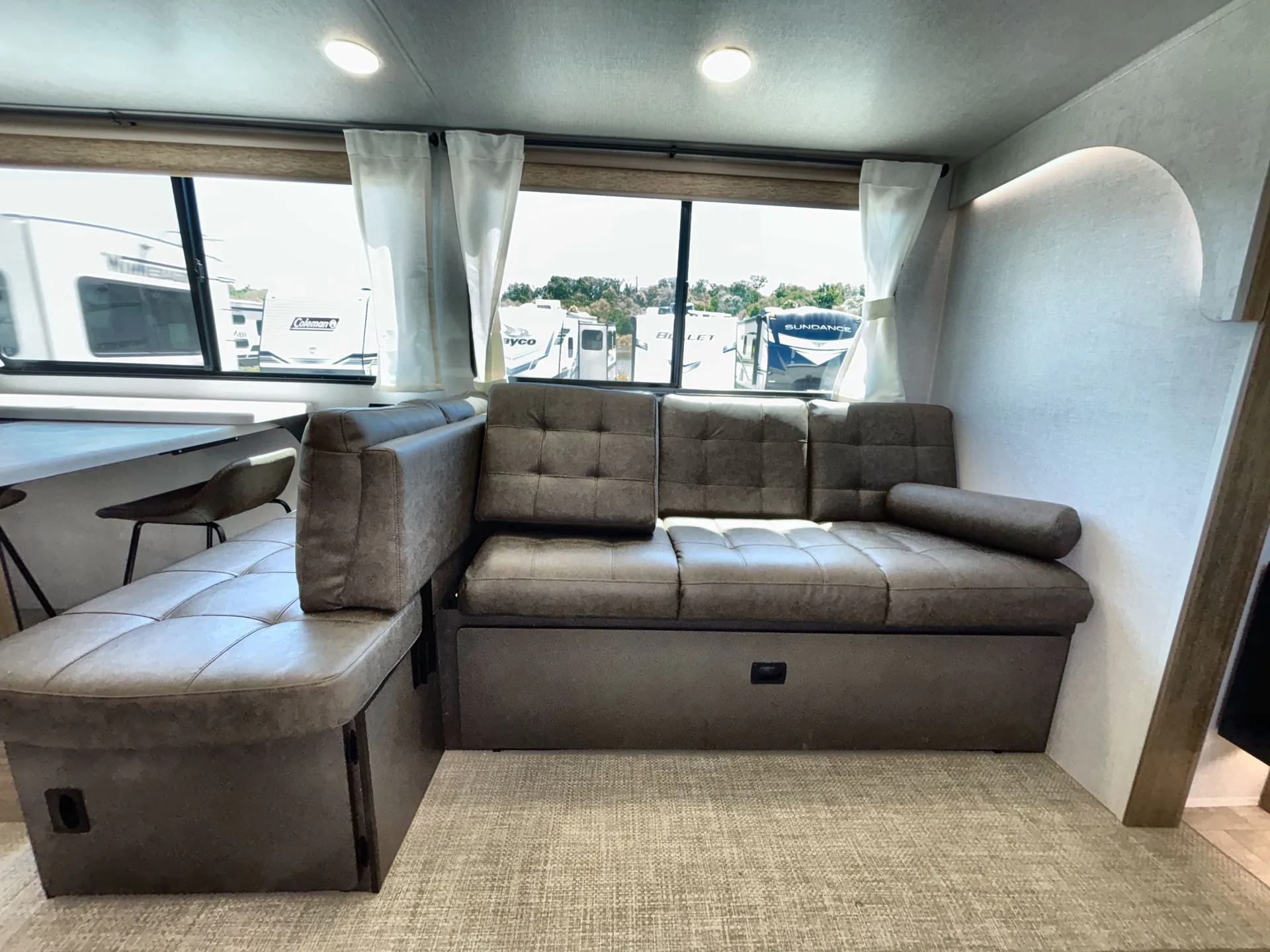 2025 Forest River Salem 31KQBTS — living area main