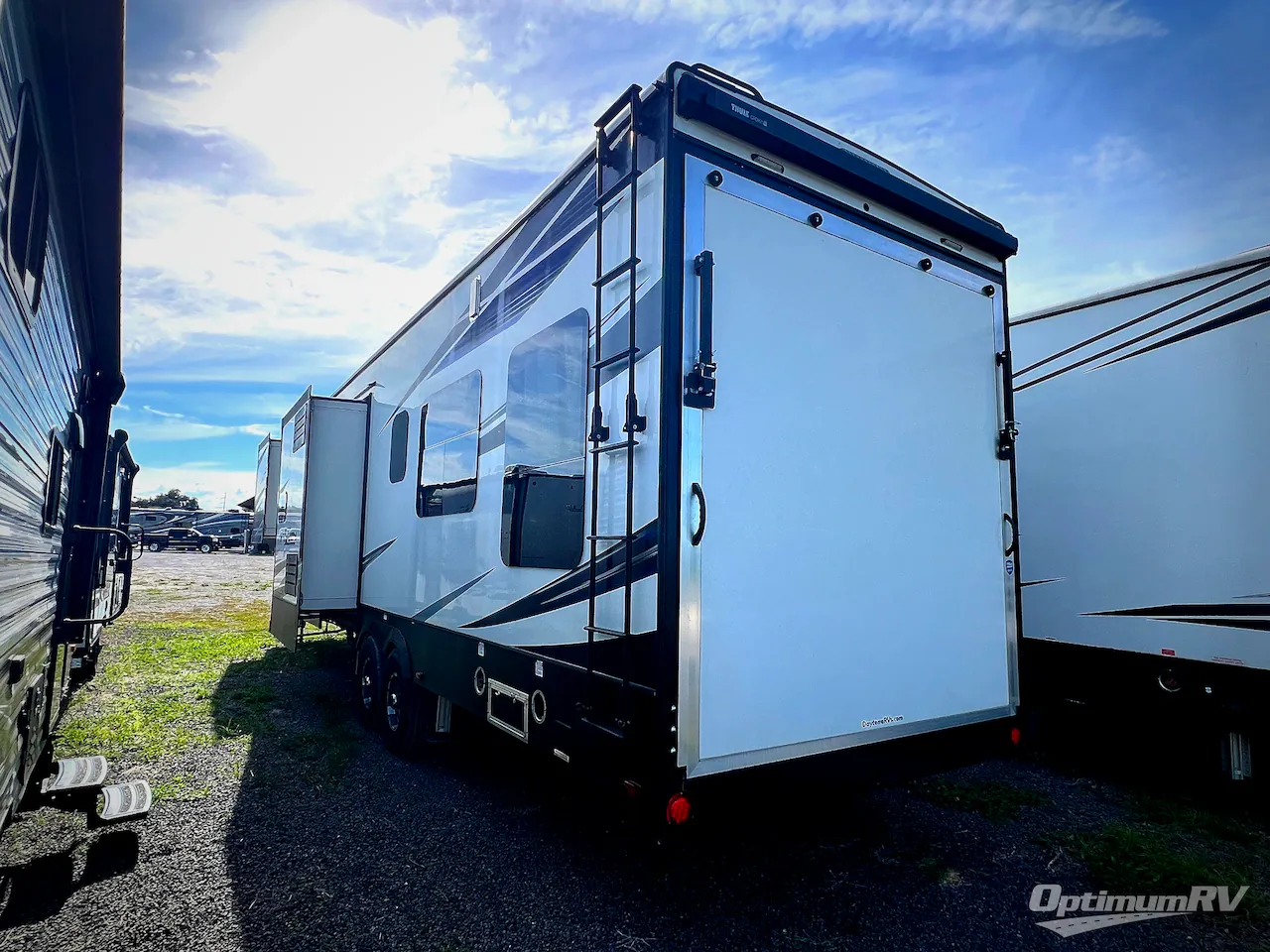 2020 Keystone Fuzion 373 - Photo 3