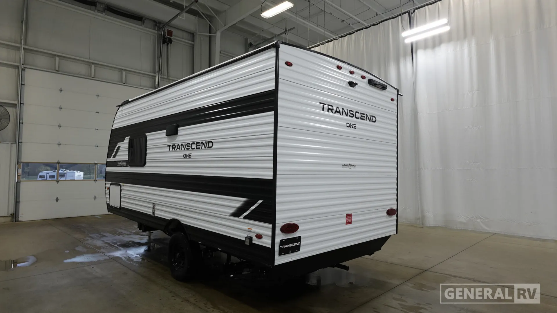 2027 Grand Design Transcend One 151RB - Photo 4