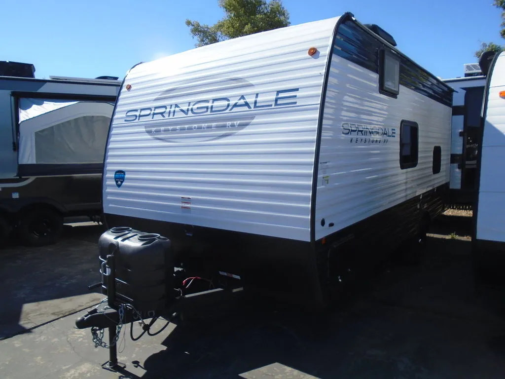2025 Keystone Springdale 1800BH - Photo 2