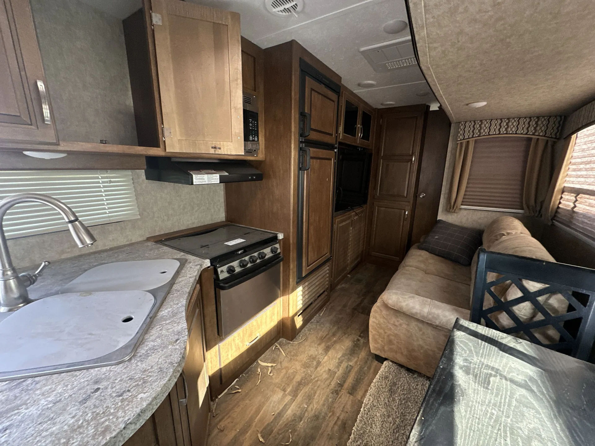 2017 Forest River Wildcat 251RBQ — living area main