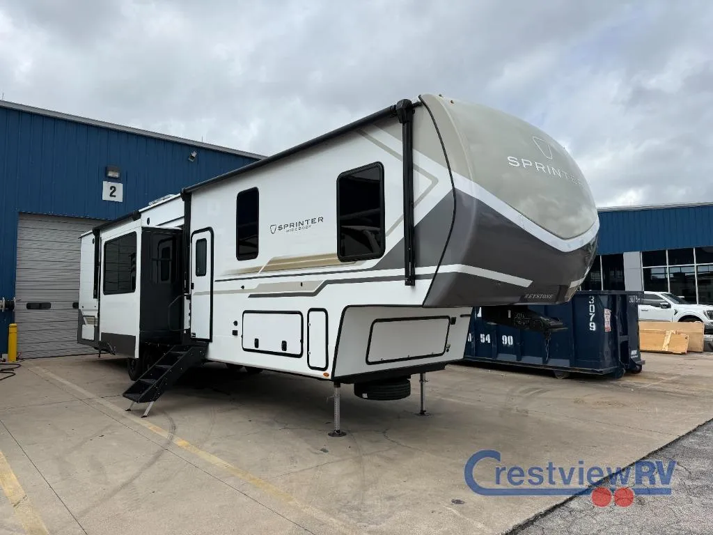 2027 Keystone Sprinter 3950SSP - Photo 2