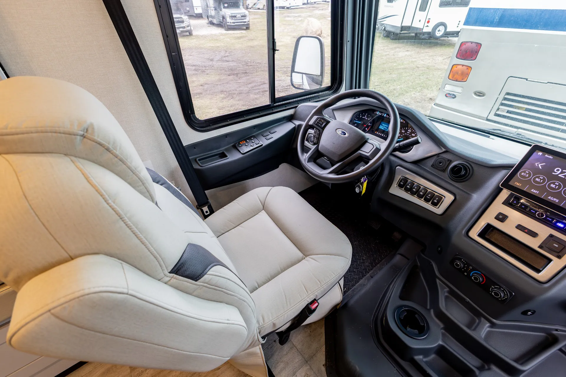 2026 Coachmen Pursuit 31TS - Photo 4