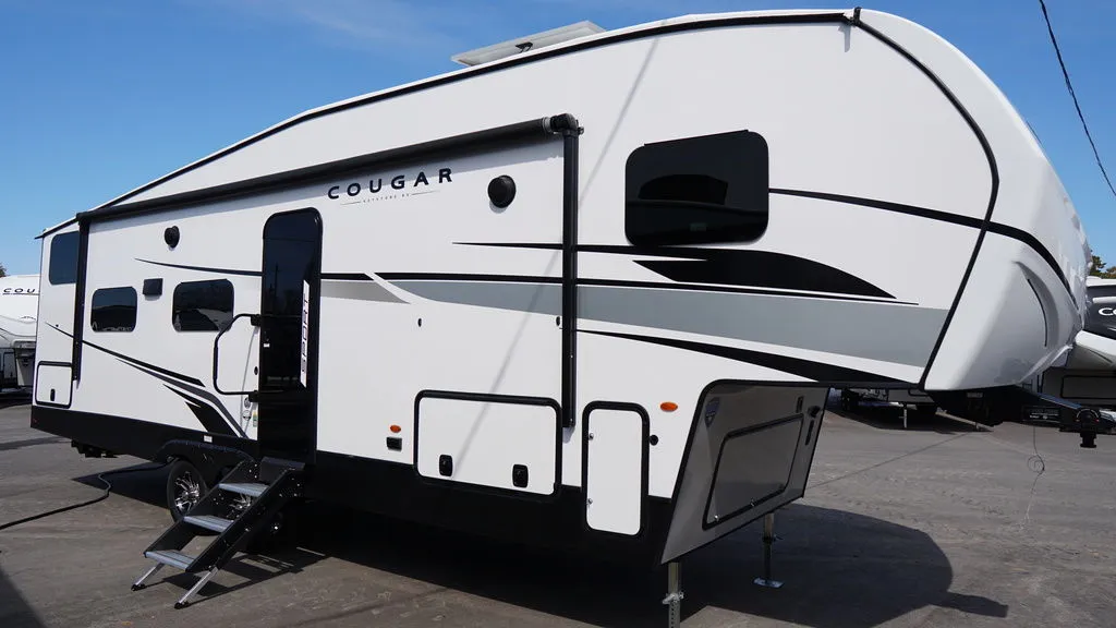 2023 Keystone Cougar Sport 2700BH - Photo 2