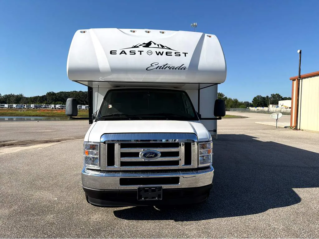 2023 East to West Entrada 2900DS - Photo 3