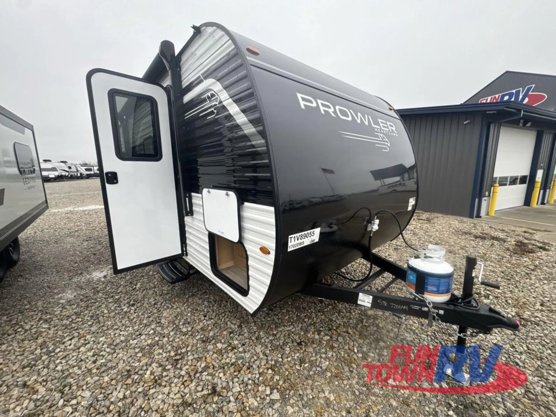 2026 Heartland Prowler Lynx 1702DBS - Photo 3