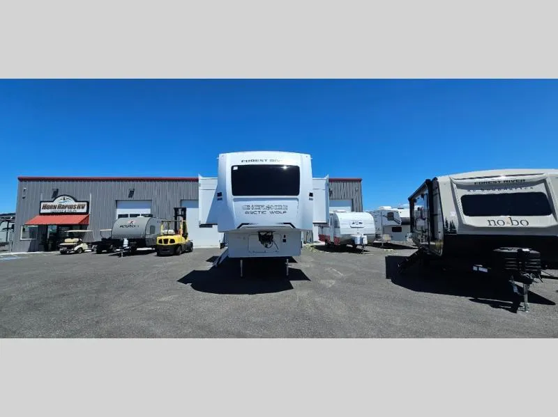 2026 Forest River Cherokee Arctic Wolf 3950SUITE - Photo 3