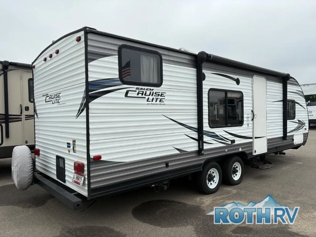 2017 Forest River RV Wildwood X-Lite 261BHXL - Photo 4