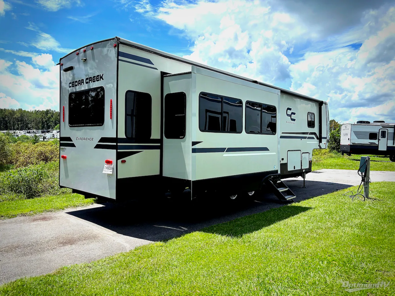 2023 Forest River Cedar Creek Experience 3425RL - Photo 3