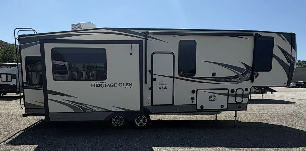 2019 Forest River Wildwood Heritage Glen 286RL, Photos photo 11