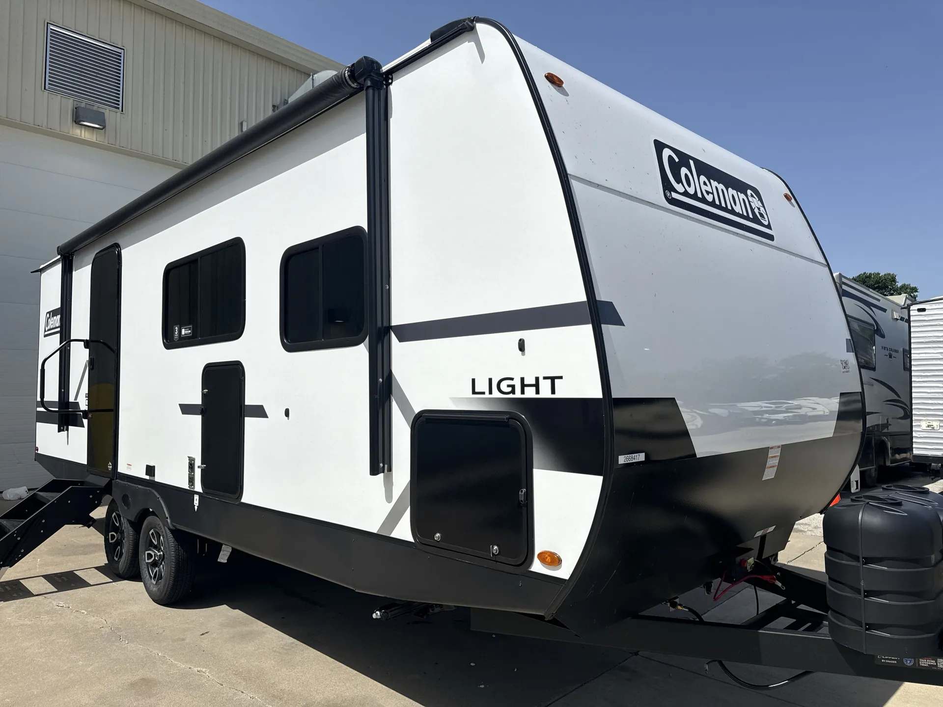 2027 Keystone Coleman Light 22BX - Photo 2