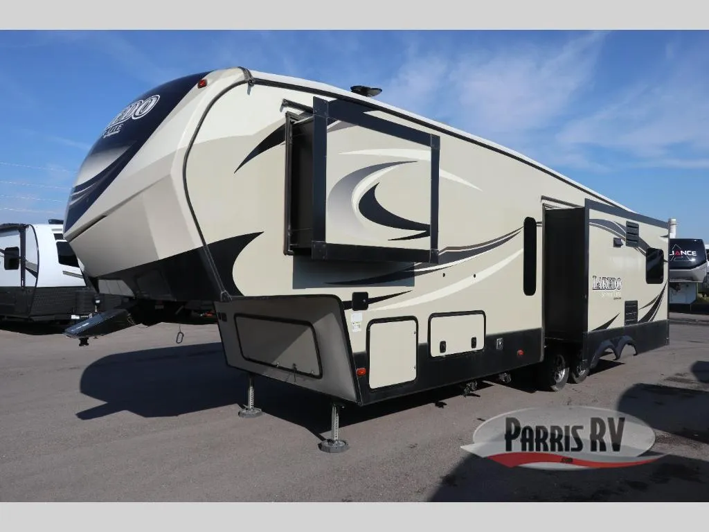 2018 Keystone Laredo Super Lite 298SRL - Photo 4