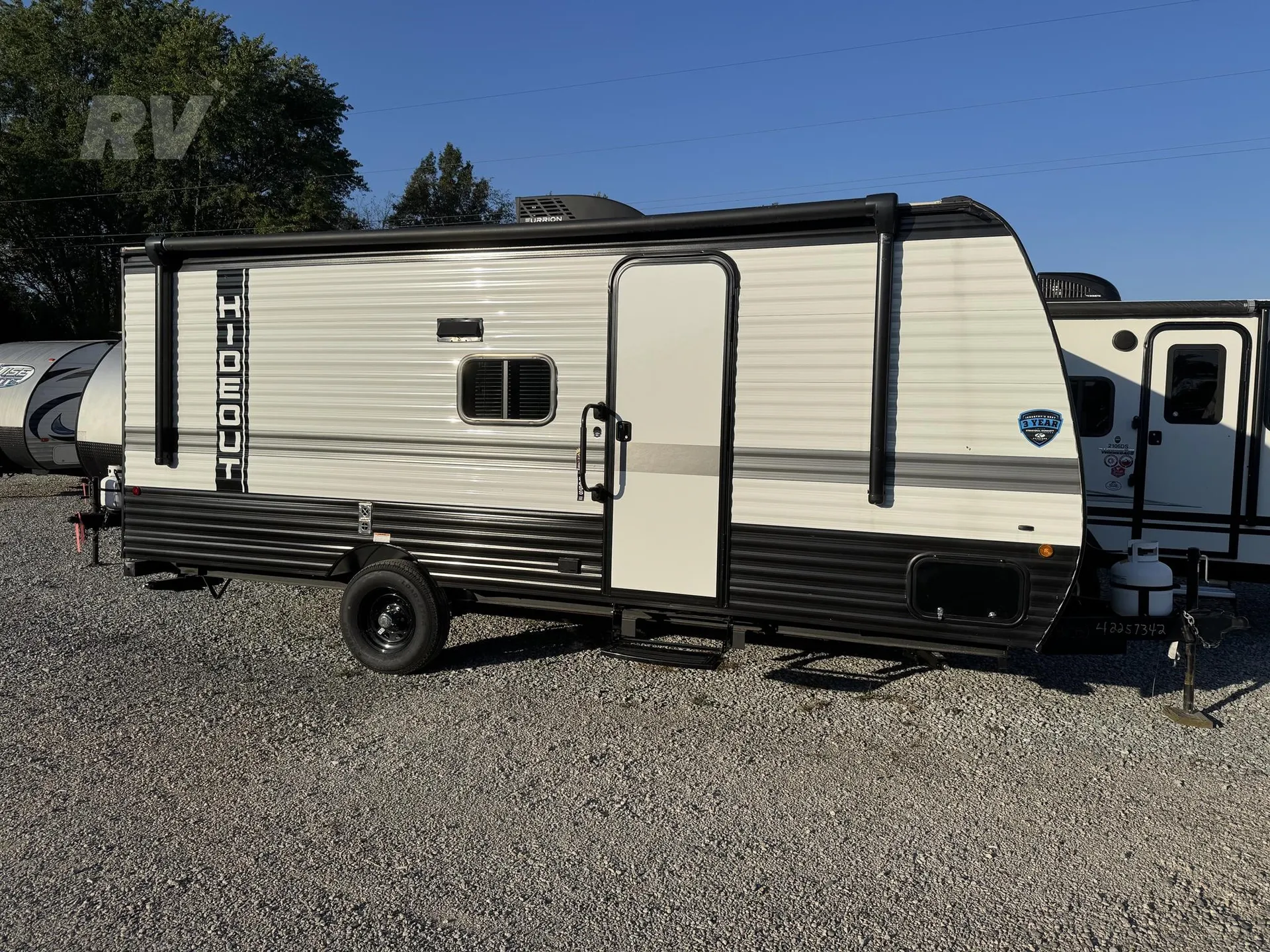 2024 Keystone Hideout 186SS - Photo 2