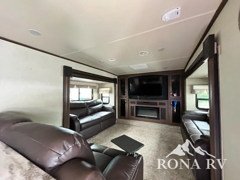 2018 Forest River Sierra 379FLOK - Photo 4