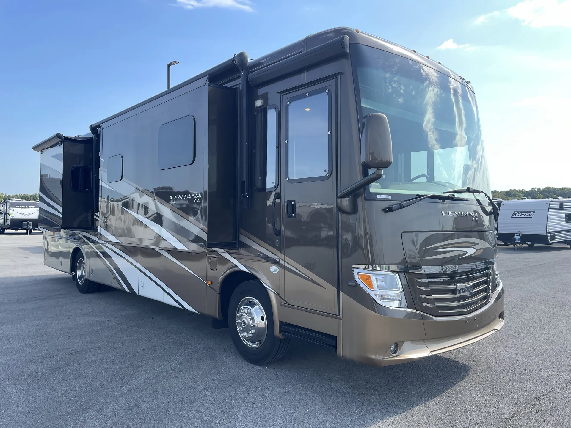 2017 Newmar Ventana 3709 - Photo 2