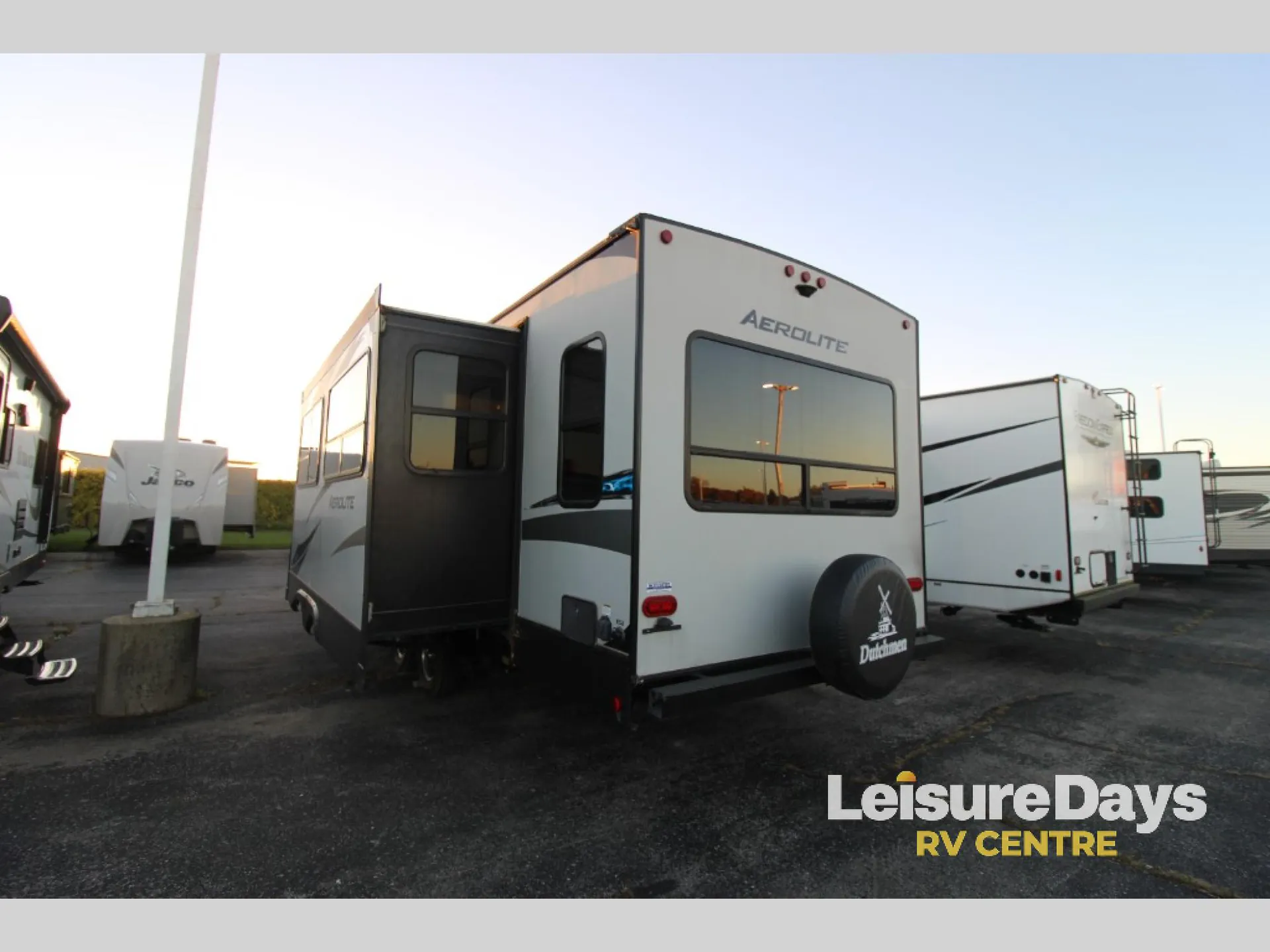 2018 Dutchmen Aerolite 2933RL - Photo 4