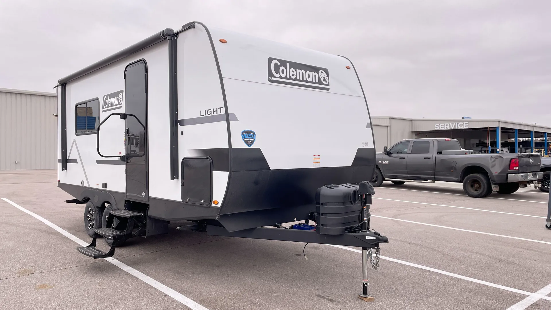 2025 Keystone Coleman Light 18RX - Photo 2