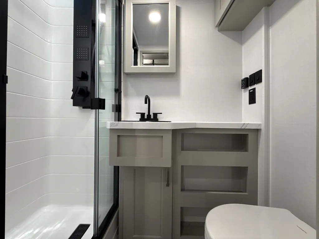 2026 Brinkley Model G 3970, Photos photo 41