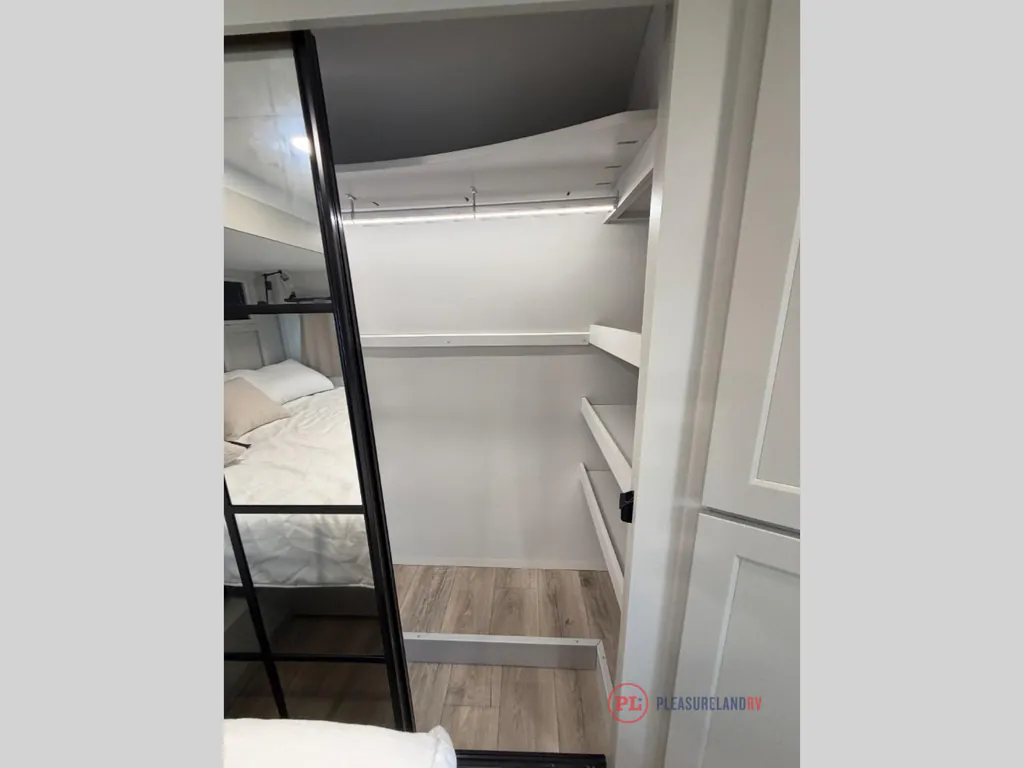 2025 Brinkley Model G 4100, Photos photo 39
