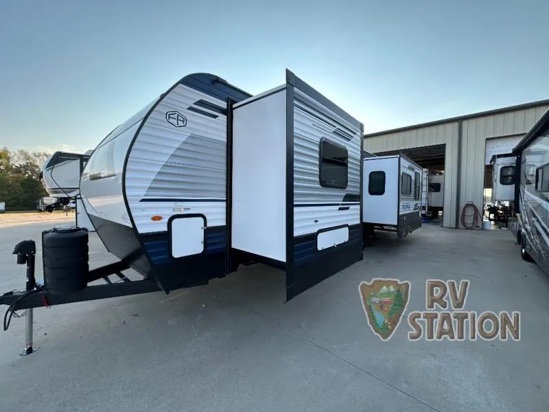2025 Palomino Puma 30RKQS - Photo 3
