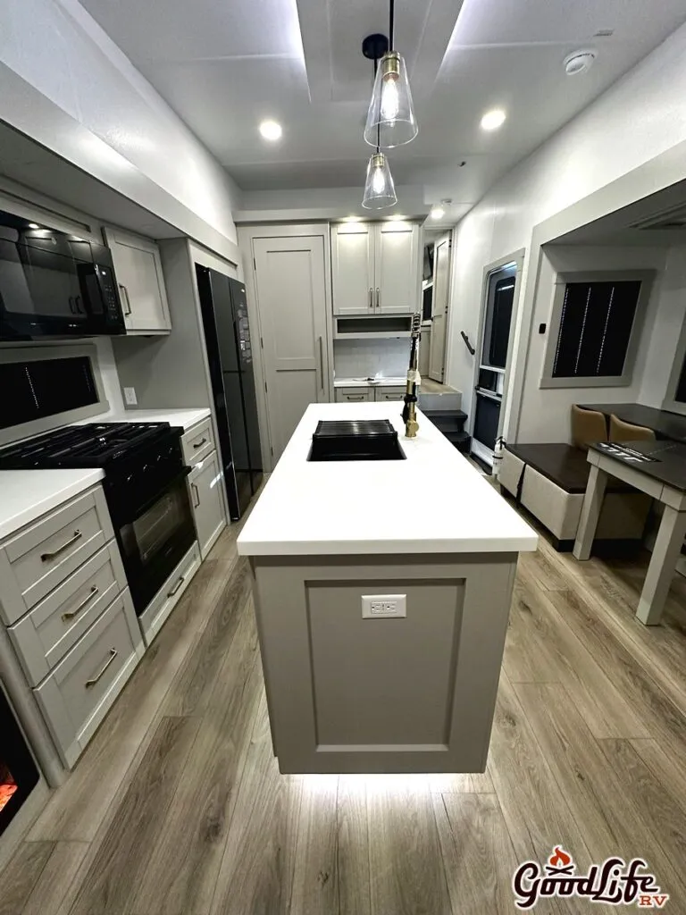 2026 Brinkley Model Z 3515, Photos photo 44