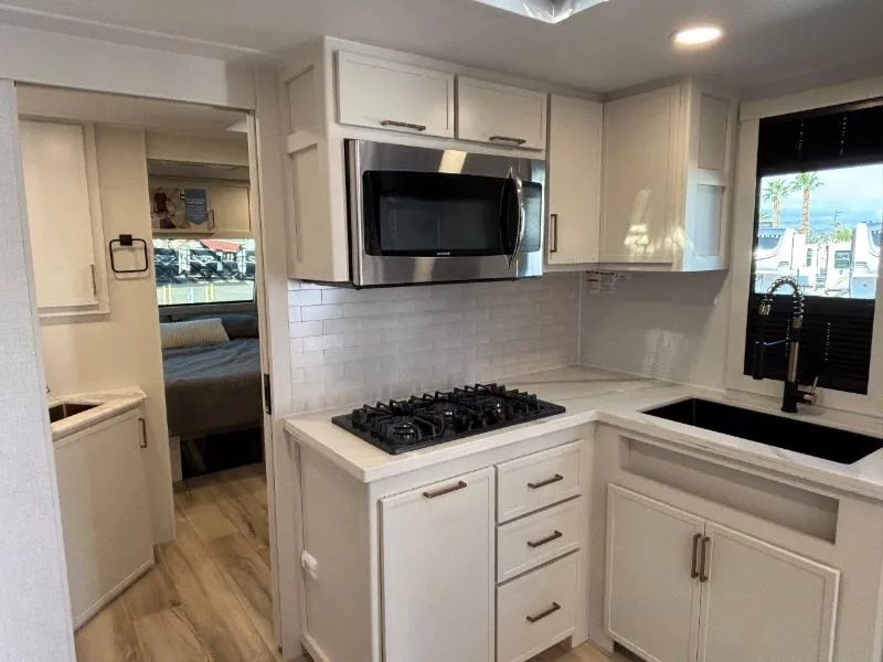2026 Brinkley Model I 294, Photos photo 11