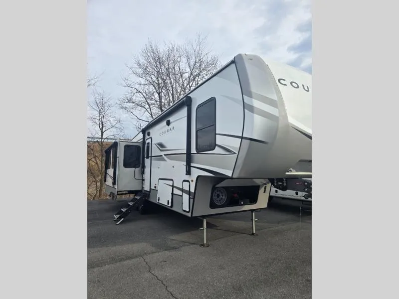 2023 Keystone Cougar 316RLS - Photo 2