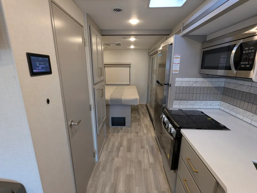 2026 Thor Motor Coach Windsport 29L, Photos photo 23