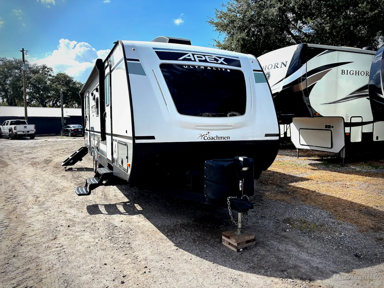 2022 Coachmen Apex 266BHS - Photo 2