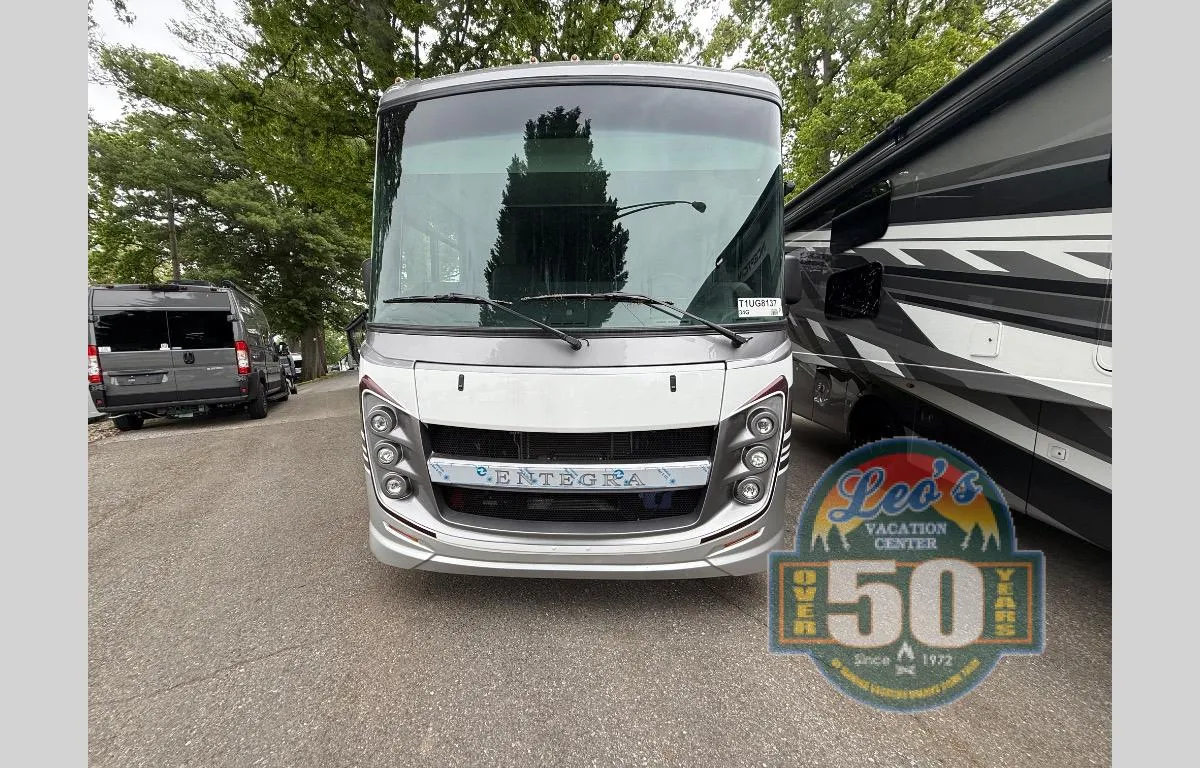 2026 Entegra Coach Vision XL 34G - Photo 2