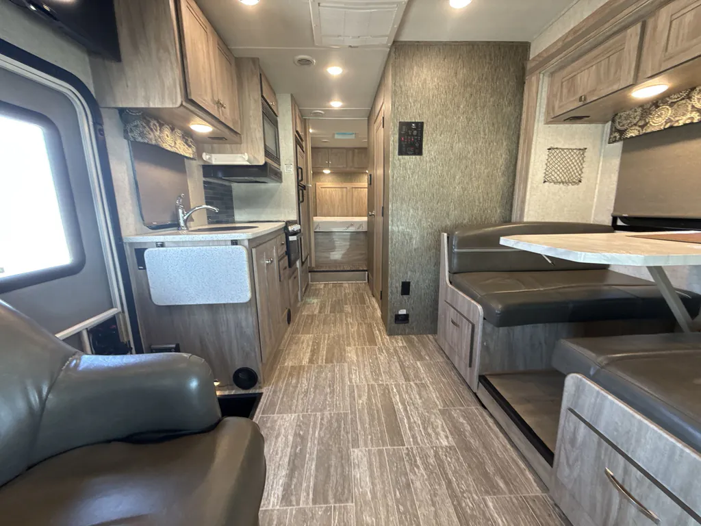 2019 Forest River Sunseeker 3050S, Photos photo 2