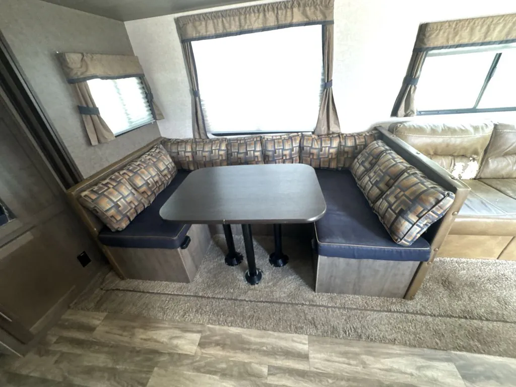 2018 Forest River RV Surveyor Legend 295QBLE, Photos photo 25
