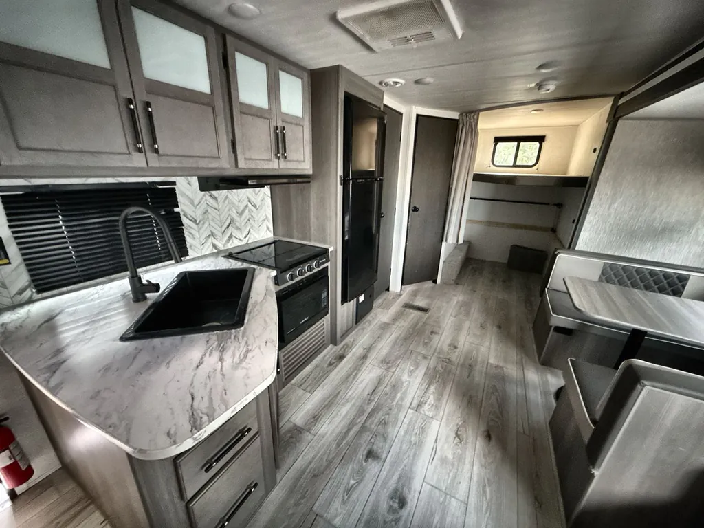 2025 Keystone Hideout Sport Double 261BH, Photos photo 8