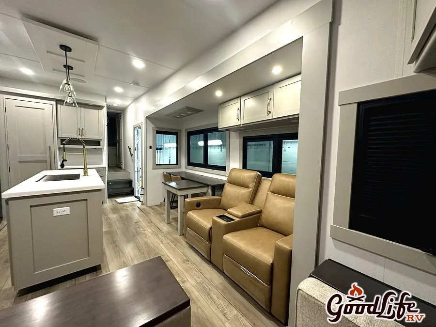 2026 Brinkley Model Z 3600, Photos photo 82
