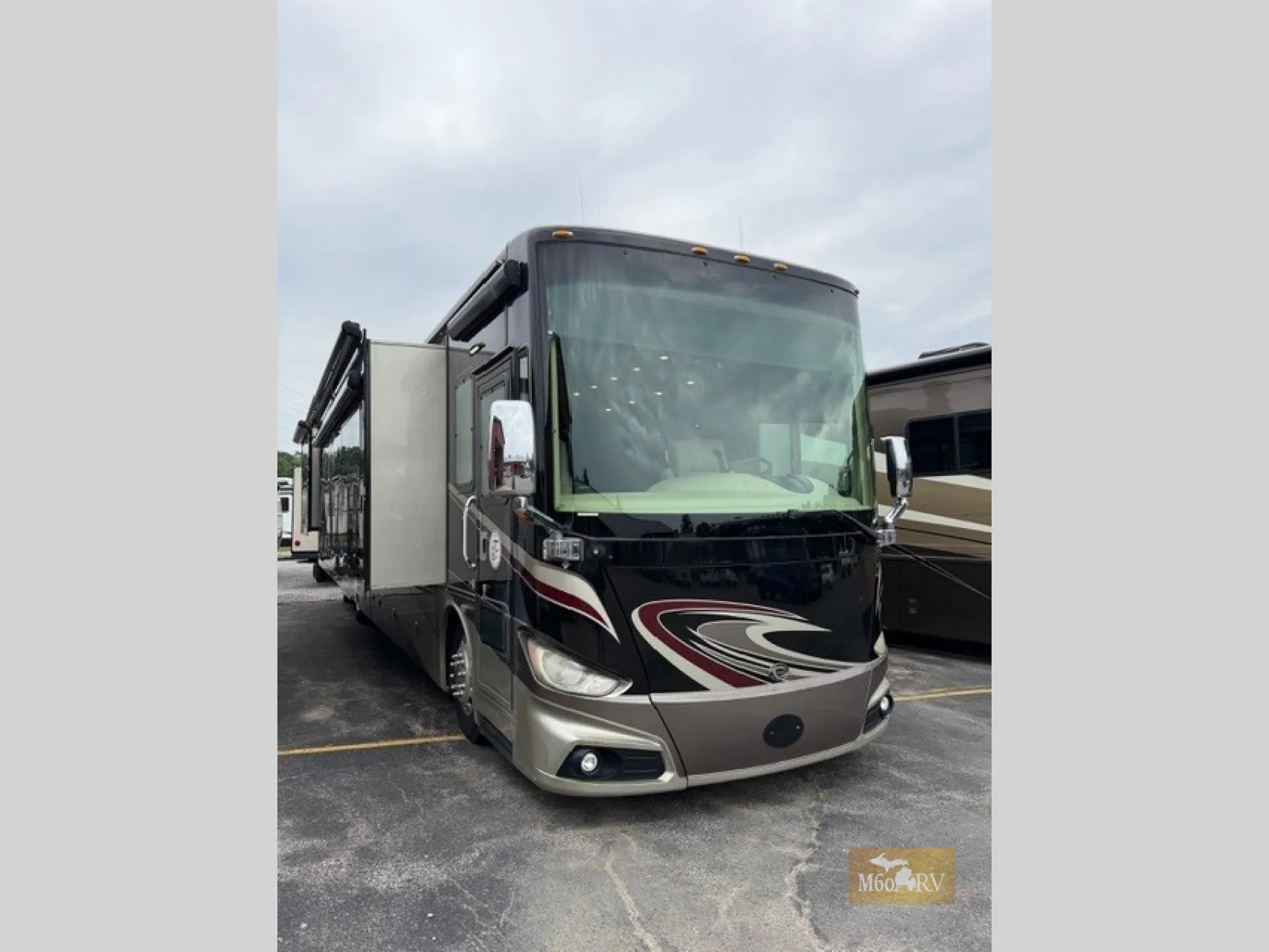 2015 Tiffin Phaeton 40 AH - Photo 3
