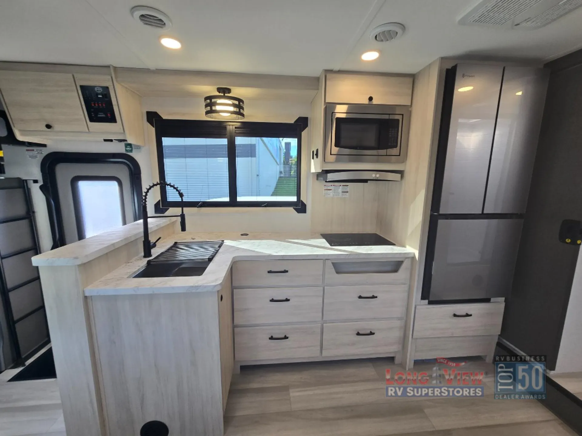 2027 Forest River Sunseeker 3150S — Photo 7