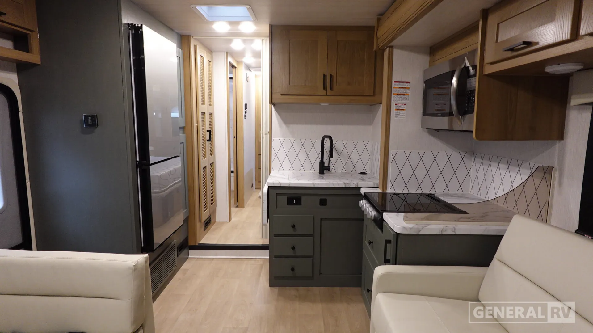 2027 NeXus RV Triumph 29T - Photo 3