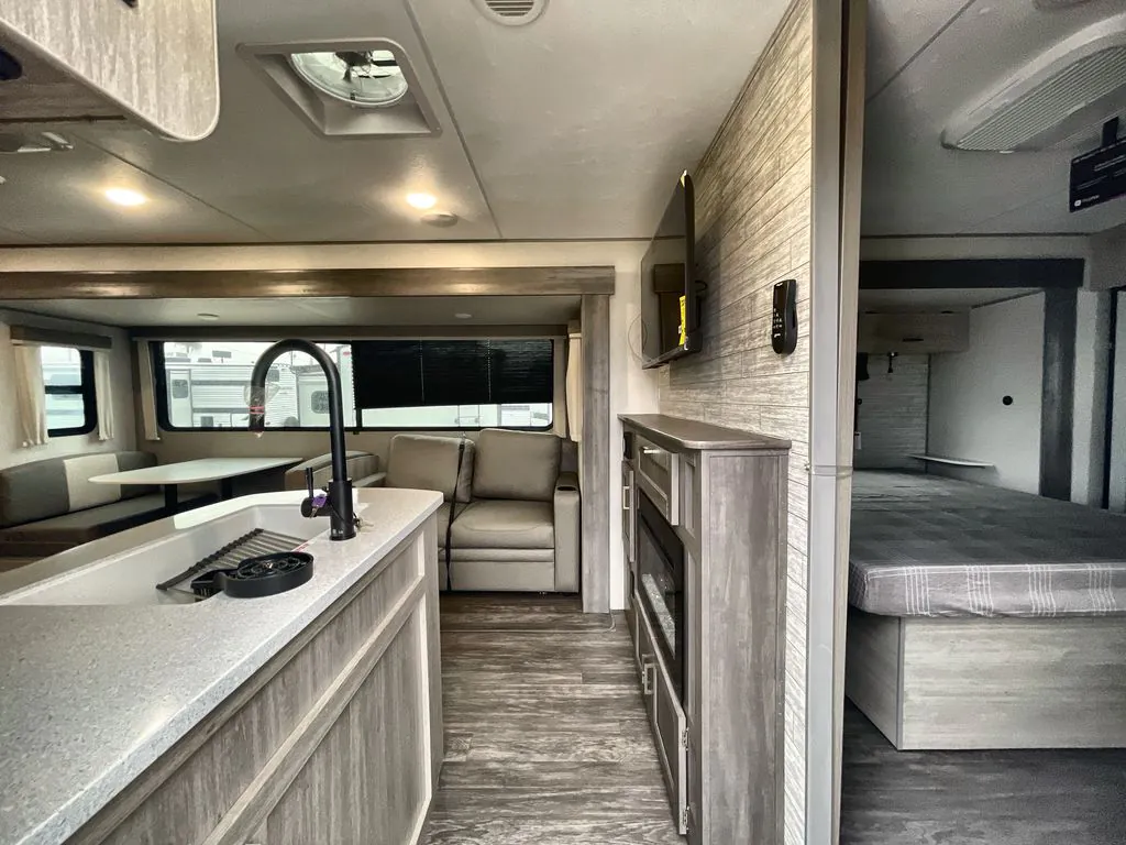 2026 Forest River Aurora 34BHTS - Photo 4