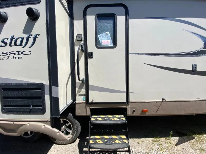 2017 Forest River RV Flagstaff 832BHIKWS - Photo 3
