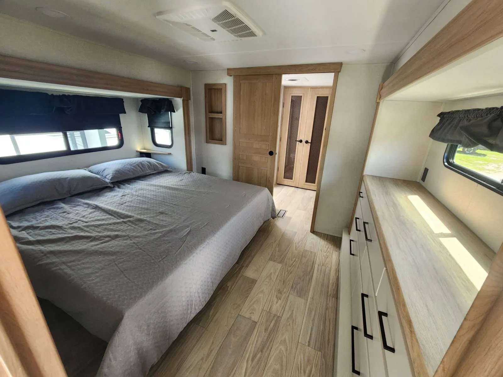 2026 Forest River Sandpiper 3800RK - Photo 4